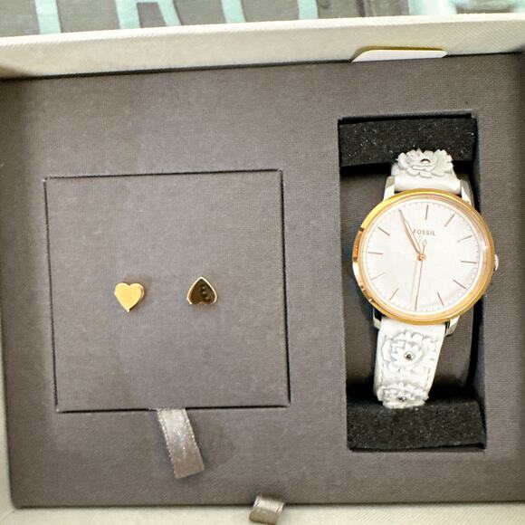 Fossil ES4383SET Neely Three-Hand White Leather Watch and Jewellery Box Set main image 9
